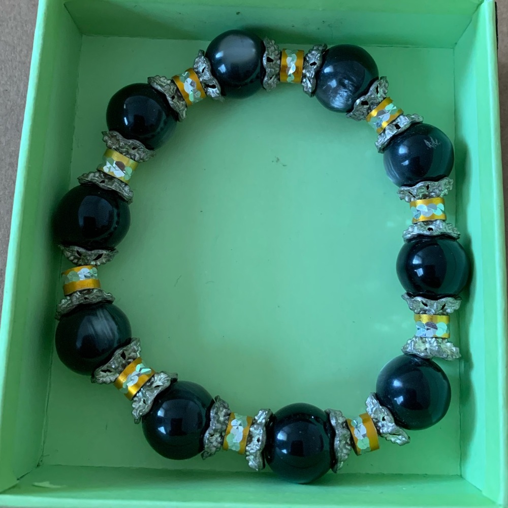 Black pearl bracelet